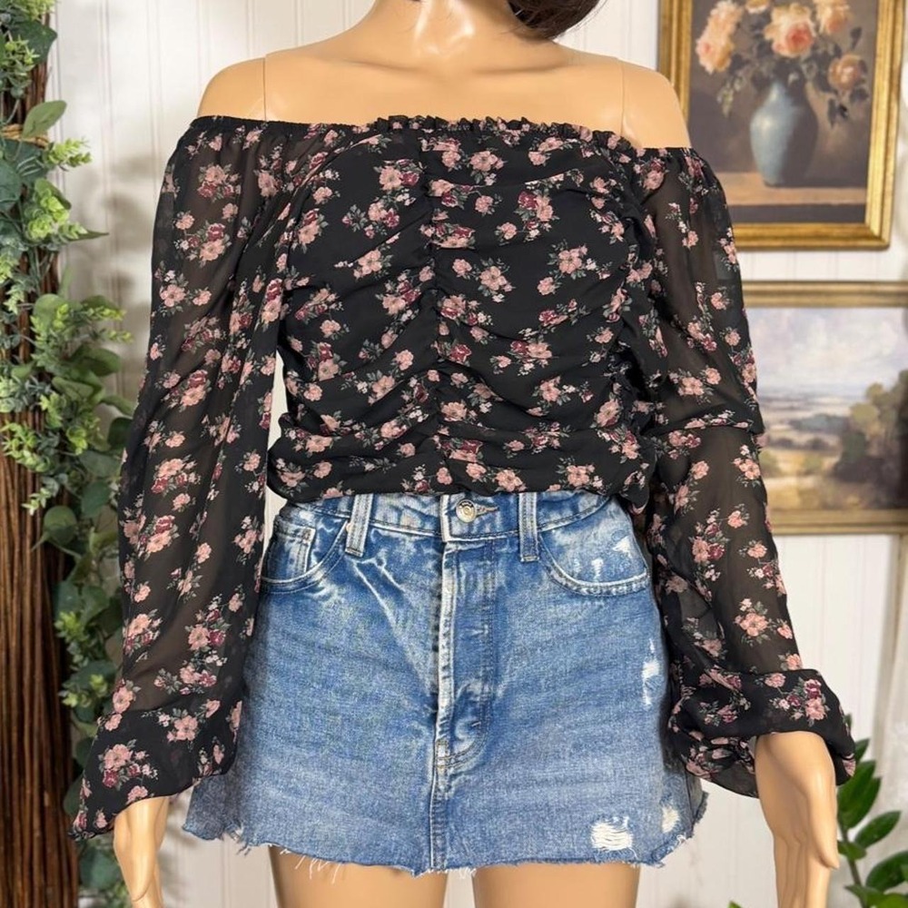 Celebrity Pink Black‎ Floral Ruched Off Shoulder Peasant Blouse Size S